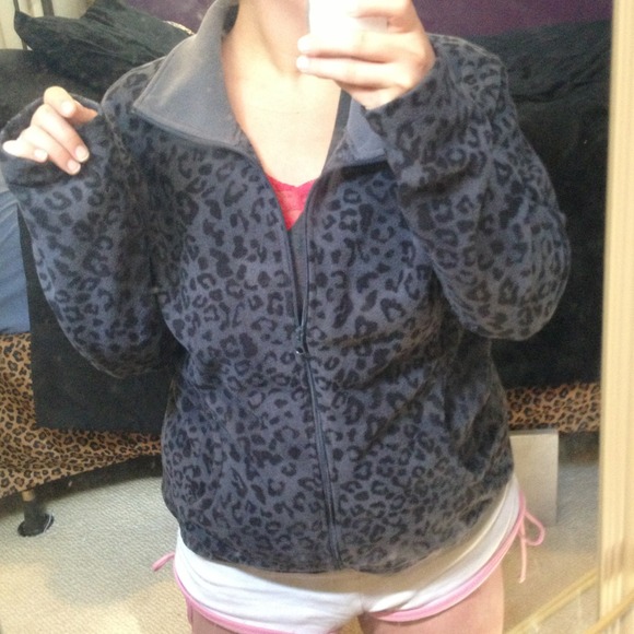 Leopard print fleece zip up - Picture 4 of 4