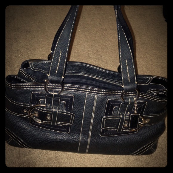 SOLD 🔴Reduced🔴👜💯 Authentic black leather Coach