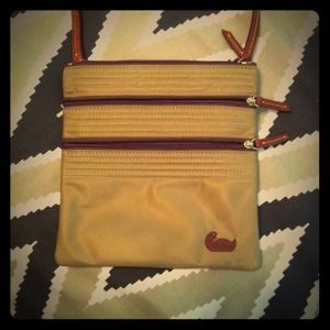 ⬇Reduced⬇ Authentic Dooney & Bourke cross-body