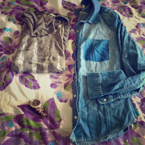 ⛔SOLD⛔Forever 21 denim shirt