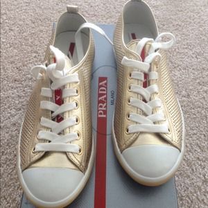 💯Authentic  🎉HOST PICK🎉 Prada Sneakers