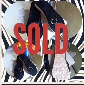 LADYS BLACK&SIVLER SMALL WEDGE SHOES