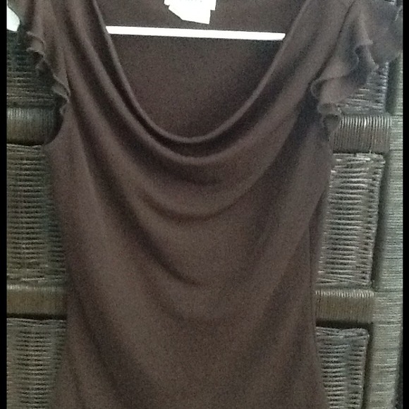 Brown ruffled sleeved top