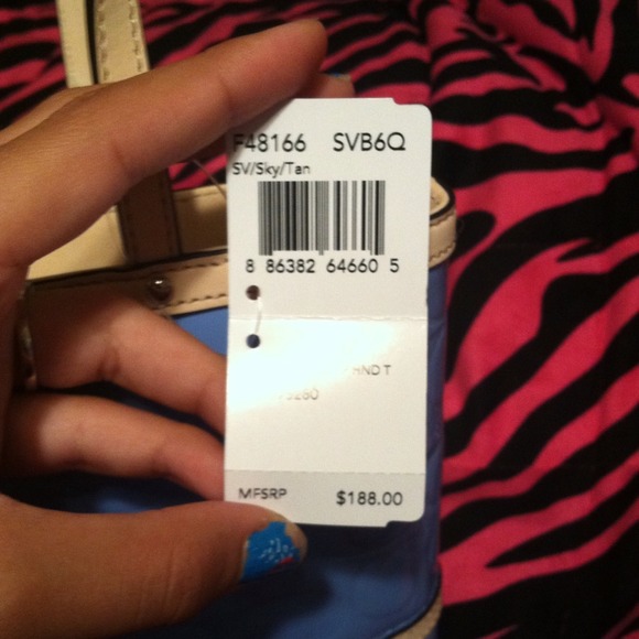 AMAZING SKY BLUE AND TAN COACH HAND TOTE - Picture 2 of 4