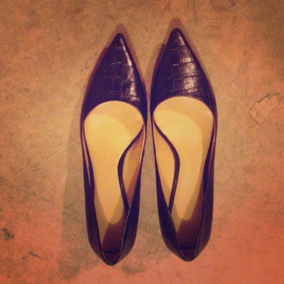 Point toe shoes
