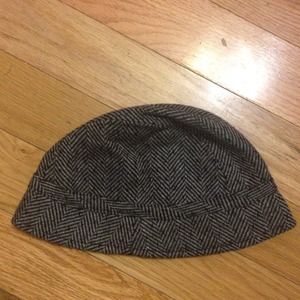 New with tags Gap tweed cap hat medium/large