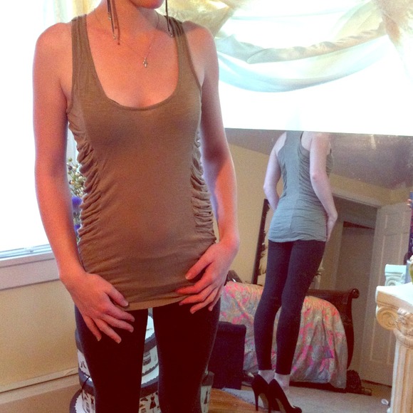 Derek Heart Tan Tank