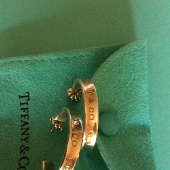 SOLD!!!!!!! Authentic Tiffany earings