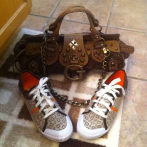 Cute orange and brown Guess sneakers.