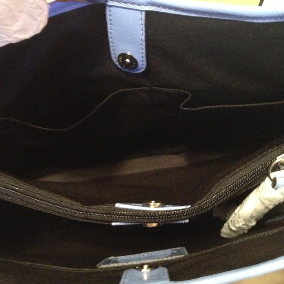 BLACK WHITE AND SKY BLUE COACH CARRY ALL BAG! - Picture 2 of 4