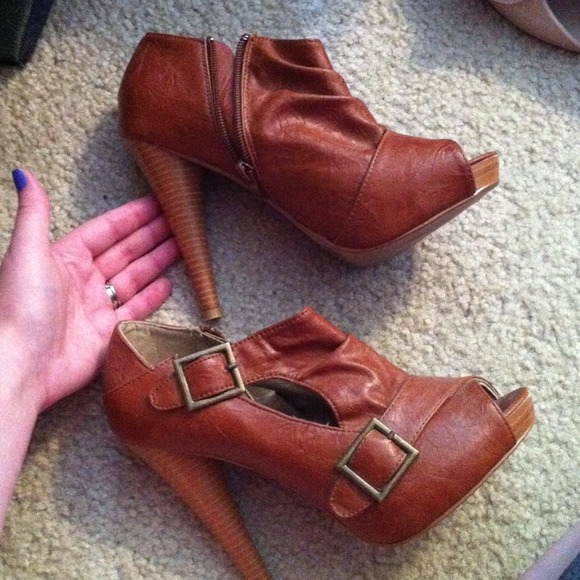 Cognac heels-sold on vinted - Picture 3 of 4