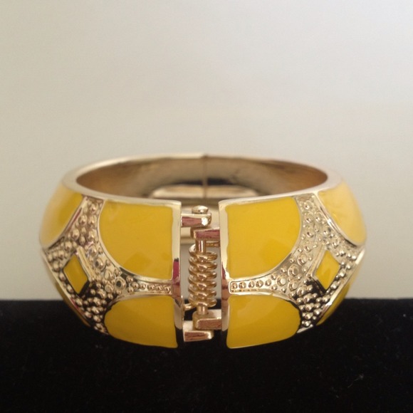 Bracelet - Picture 2 of 3