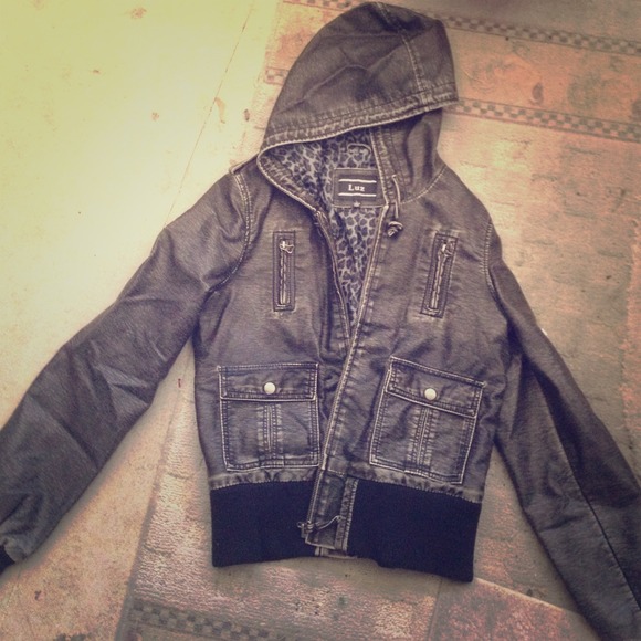 LEATHER STYLE JACKET! - Picture 1 of 2