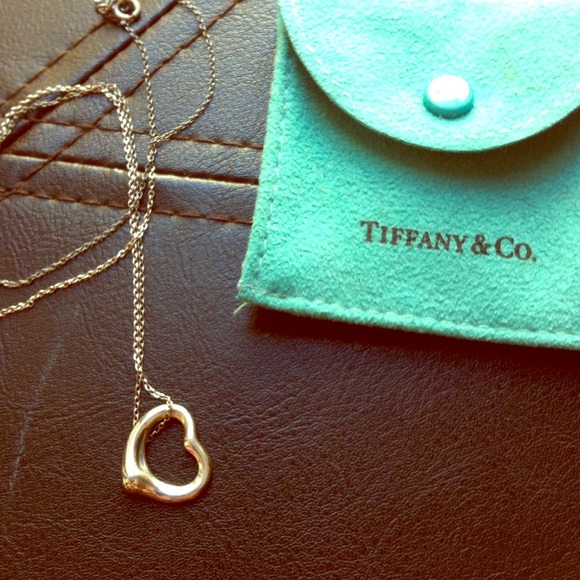 💥REDUCED💥Authentic Tiffany open heart necklace