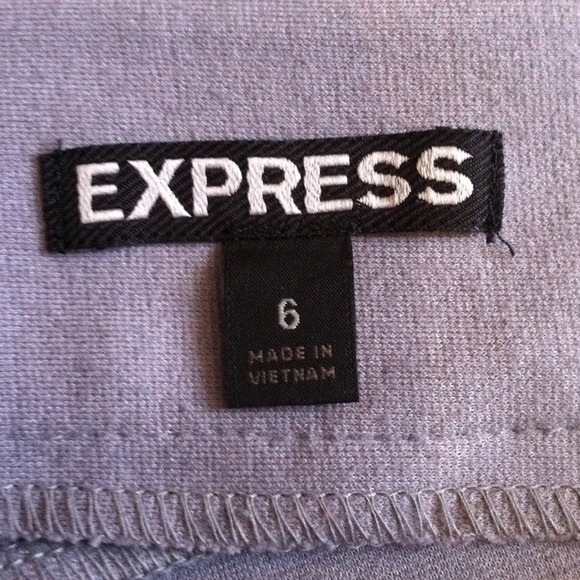 🌟 Gray mini skirt - Picture 3 of 3