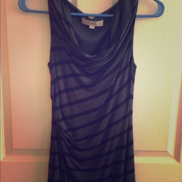 Ann Taylor Loft sleeveless dress, black color.