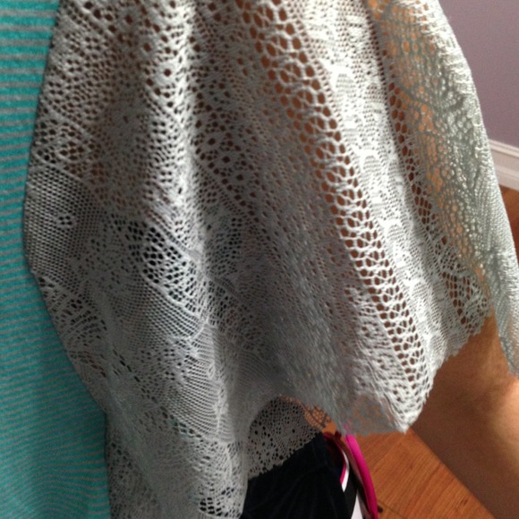 Flowy Top - Picture 3 of 4