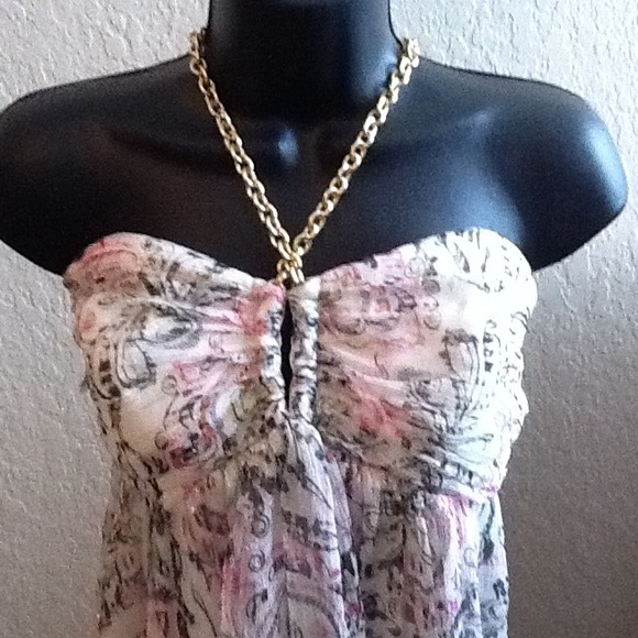 (SOLD) Express Top - Picture 2 of 3