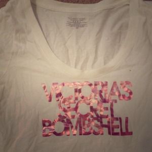 VICTORIA'S SECRET T SHIRT