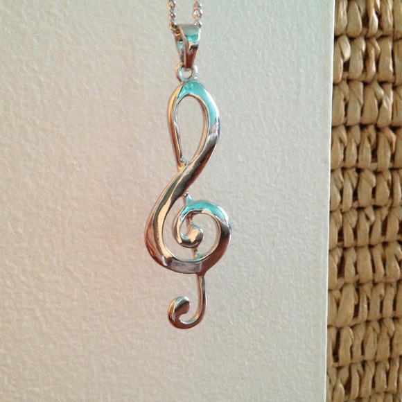 SOLD!!!Cute silver music note necklace