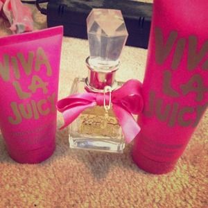 JUICY COUTURE VIVA LA JUICY. Price negotiable!