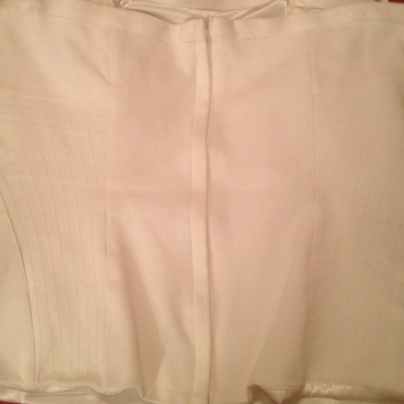 ⛔SOLD⛔WHBM Strapless bustier EUC - Picture 3 of 4