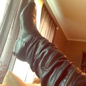 Zigi Girl Georgia Leather Boot in Black