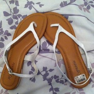 🚫SOLD🚫White Sandals