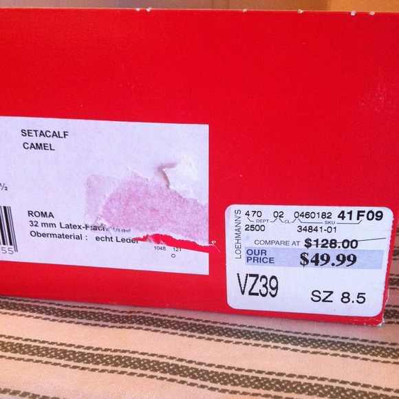 Shoes - Picture 4 of 4