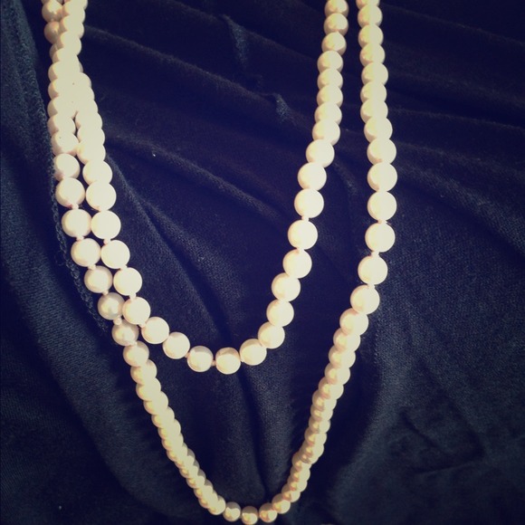 Jewelry - Wrap pearl necklace