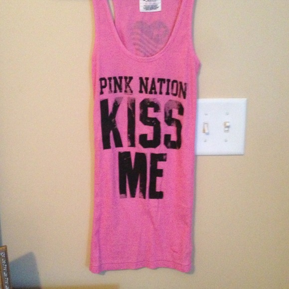 🎉HOST PICK🎉Vs tank - Picture 3 of 4