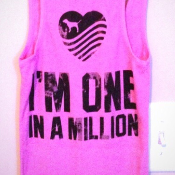 🎉HOST PICK🎉Vs tank - Picture 4 of 4