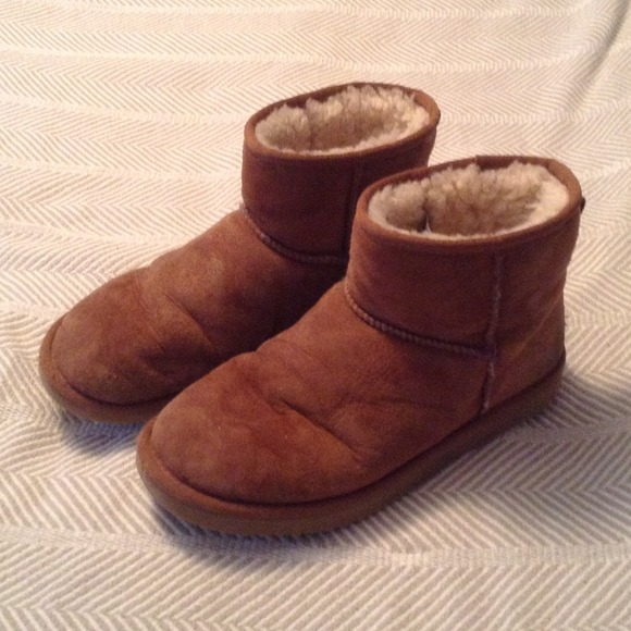 mini (ultra short) brown womens uggs