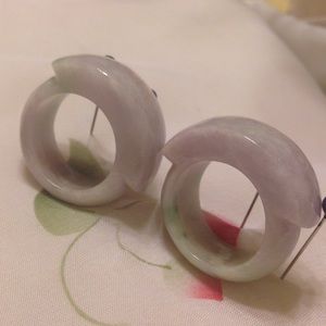 This purple ring Is real jade and grade A jade