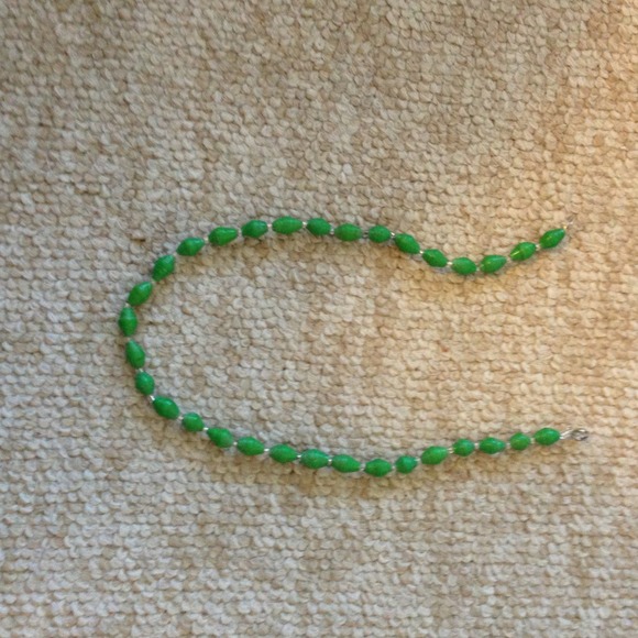 Donated! Fair-Trade green necklace - Picture 3 of 3