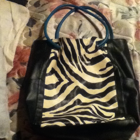 Zibra print bag with great space