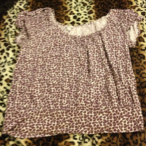 Plum patterned tee