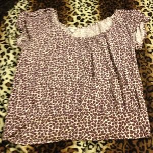 Plum patterned tee