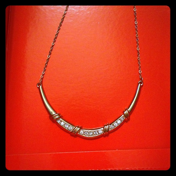 •Freebie• Metallic Statement Necklace