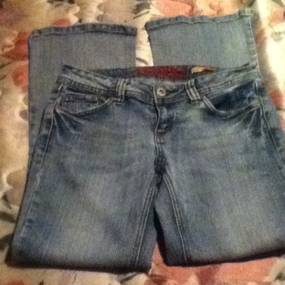 Bongo jeans. Flirty boot cut