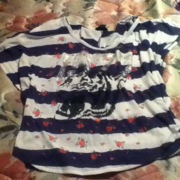 A very nice cozy t-shirt