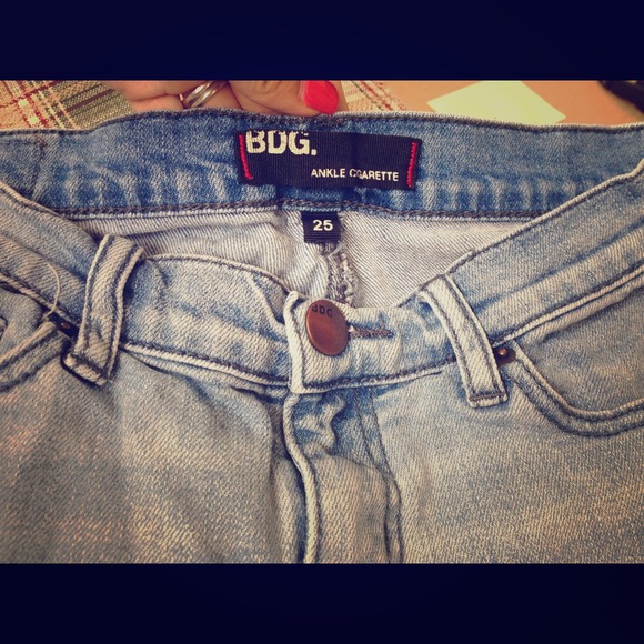 SOLD! BDG ankle cigarette jeans