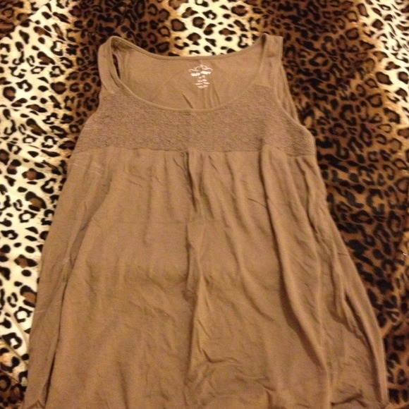 Brown tank.