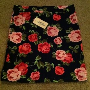 NWT Forever 21 knit short skirt size medium