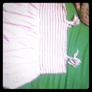 Stretchy summer top.