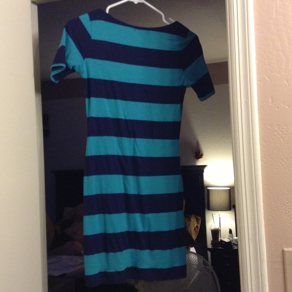 Striped dress - Picture 2 of 3