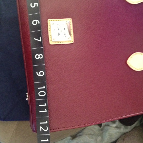 Authentic Dooney & Bourke sold - Picture 3 of 4