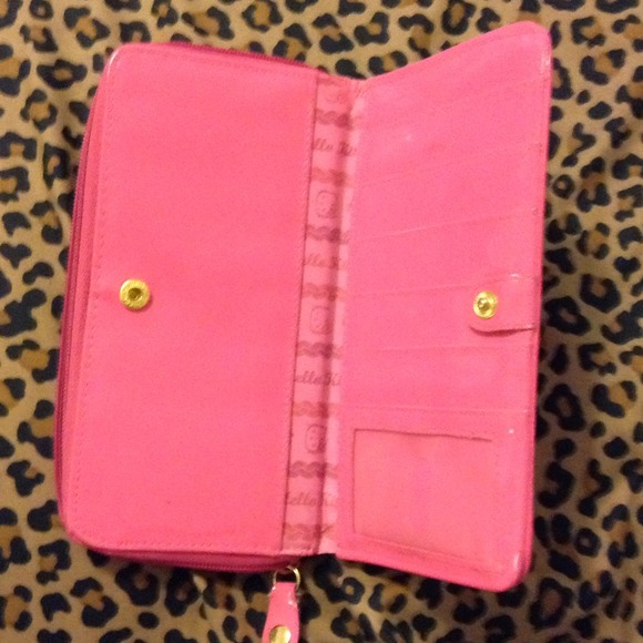 Authentic Hello Kitty Wallet - Picture 2 of 3