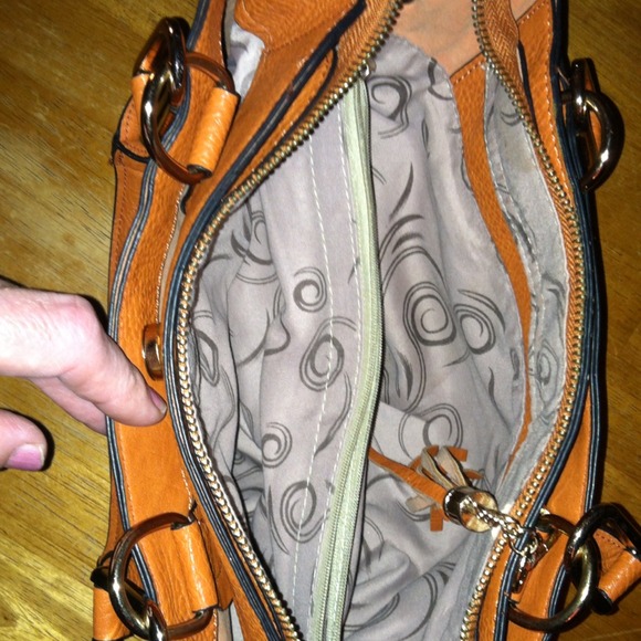 Light Brown Soft Leather Bag - Picture 4 of 4