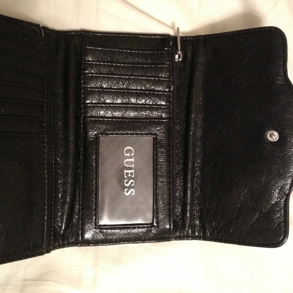 Guess wallet, brand new without tags - Picture 3 of 4